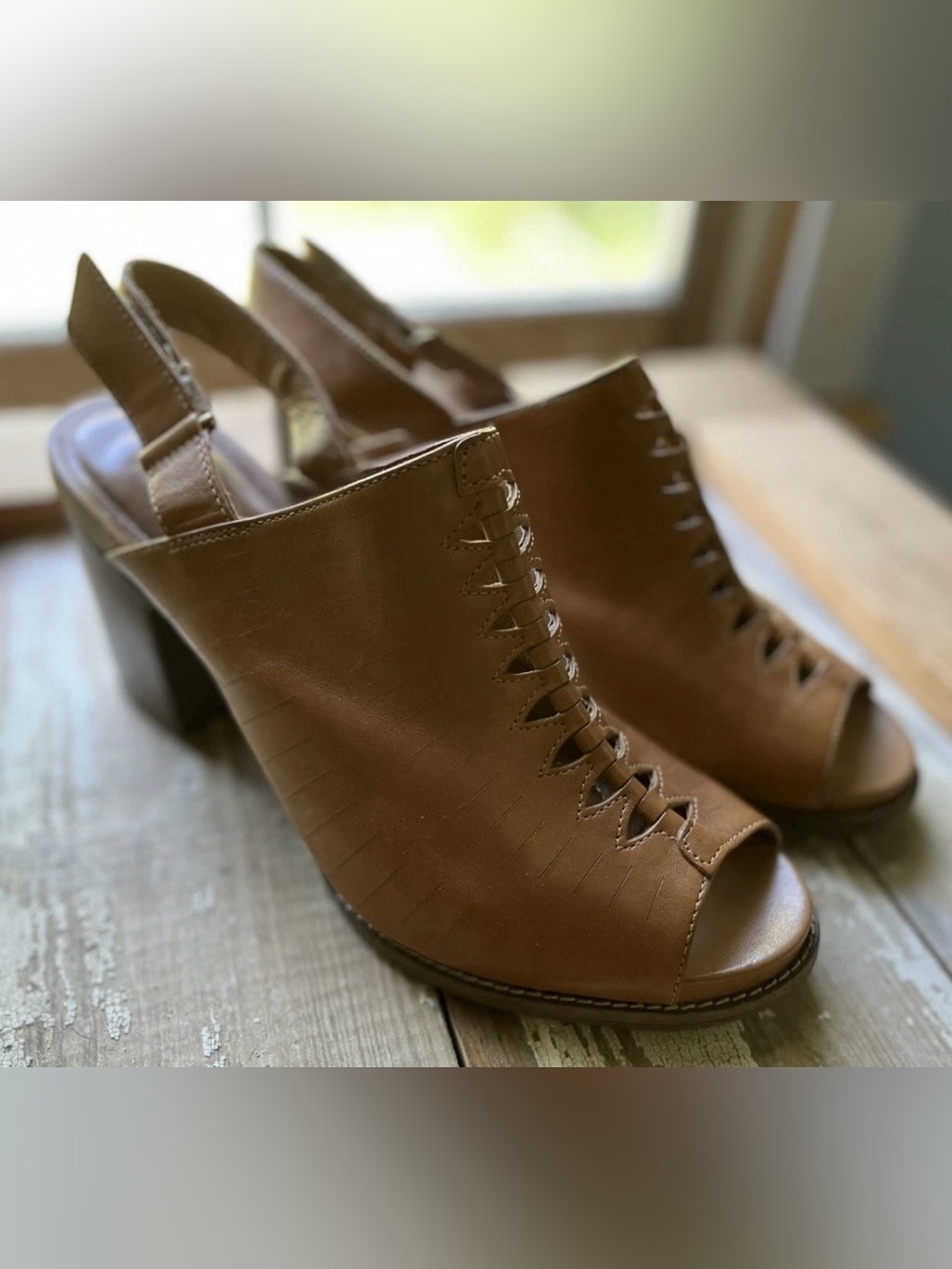 Clarks Artisan Briatta Key Brown Leather Open-Toe Slingback Block Heels